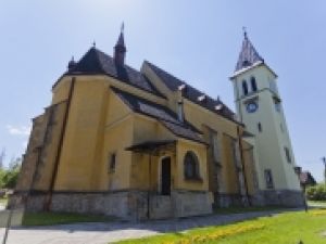 Powiększ obraz: Kościół rzymsko-katolicki pod wezwaniem św. Jerzego w Puńcowie