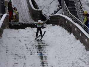 Powiększ obraz: 14. Skoki narciarskie Mikołaj z Goleszowa