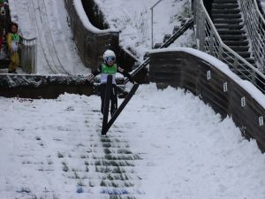 Powiększ obraz: 9. Skoki narciarskie Mikołaj z Goleszowa