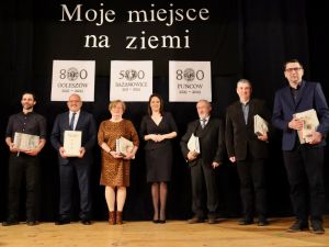 Powiększ obraz: Premiera publikacji jubileuszowych Goleszowa, Bażanowic i Puńcowa