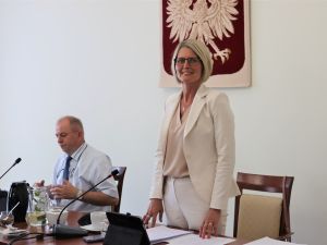 Powiększ obraz: Przewodnicząca rady Elżbieta Duraj oraz wiceprzewodniczący Janusz Kożdoń