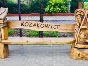 Powiększ obraz: Ławka w Kozakowicach