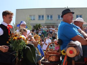 Powiększ obraz: Korowód cz. I