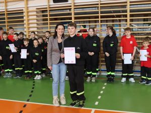 Powiększ obraz: I Halowe Zawody Sportowo-Pożarnicze