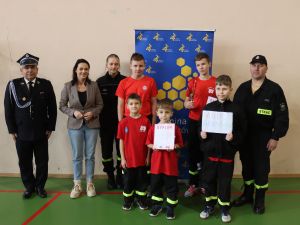 Powiększ obraz: I Halowe Zawody Sportowo-Pożarnicze