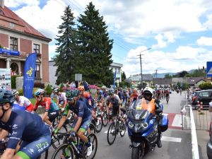 Powiększ obraz: Peleton Tour de Pologne 2023 w gminie Goleszów