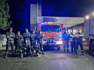 Powiększ obraz: Nowy samochód dla OSP Dzięgielów - przekazanie pojazdu przez strażaków z Bażanowic, fot. FB/ OSP Bażanowice