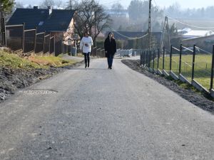 Powiększ obraz: W Bażanowicach zakończył się remont ulicy Kolonia. 