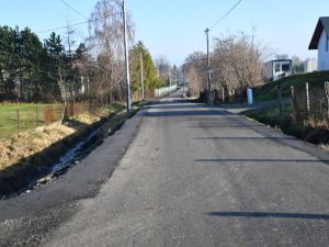 Powiększ obraz: Ulica Nierodzimska w Godziszowie przeszła kompleksowy remont.