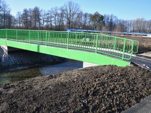 Powiększ obraz: W Godziszowie zakończono także odbudowę mostu na ulicy Bładnickiej nad potokiem Bładnica.